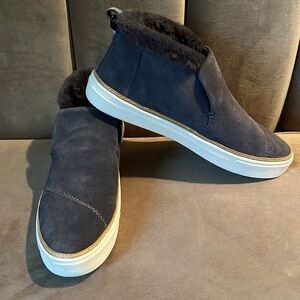 TOMS Grey Paxton Slip-On Sneaker size 9